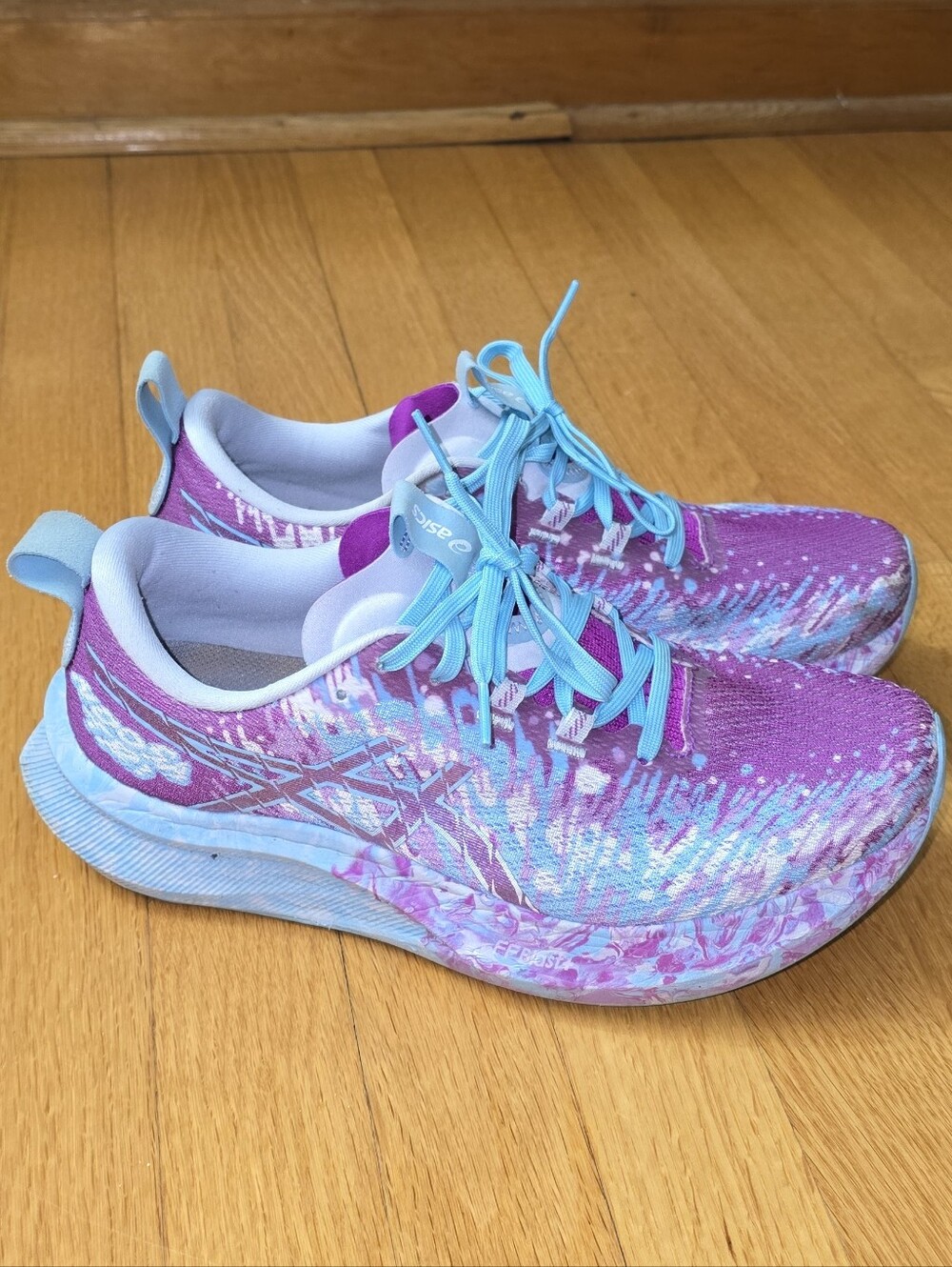 ASICS Womens Noosa Tri 16 Running Shoes in Purple and Light Blue